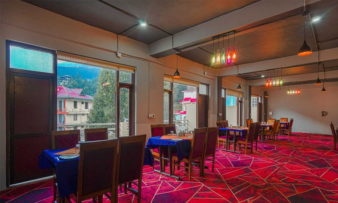 /images/continental-dharmshala/dining-2.jpg