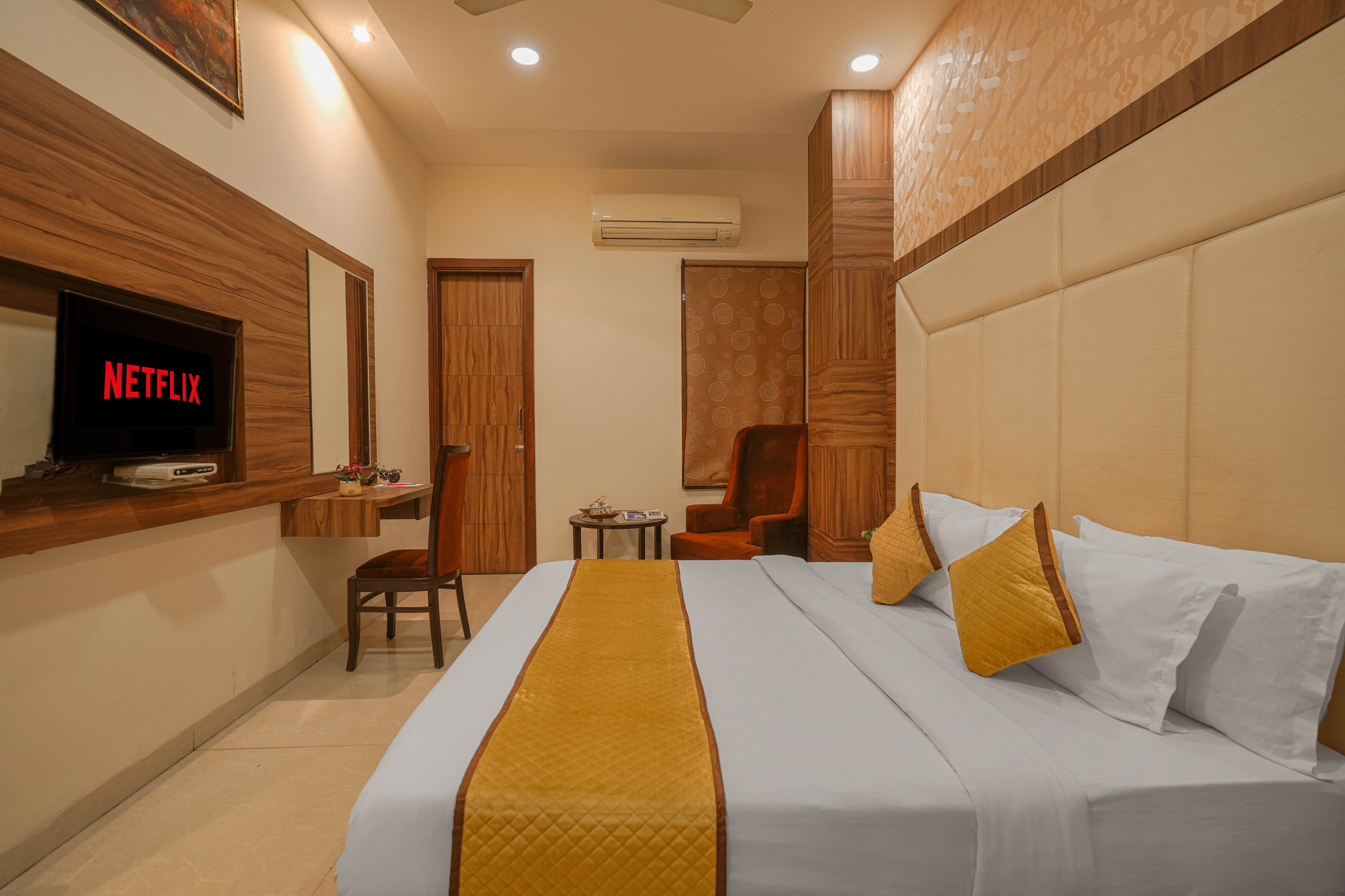 /images/pax-welcome-inn-amritsar/rooms/deluxe/deluxe-2.jpg