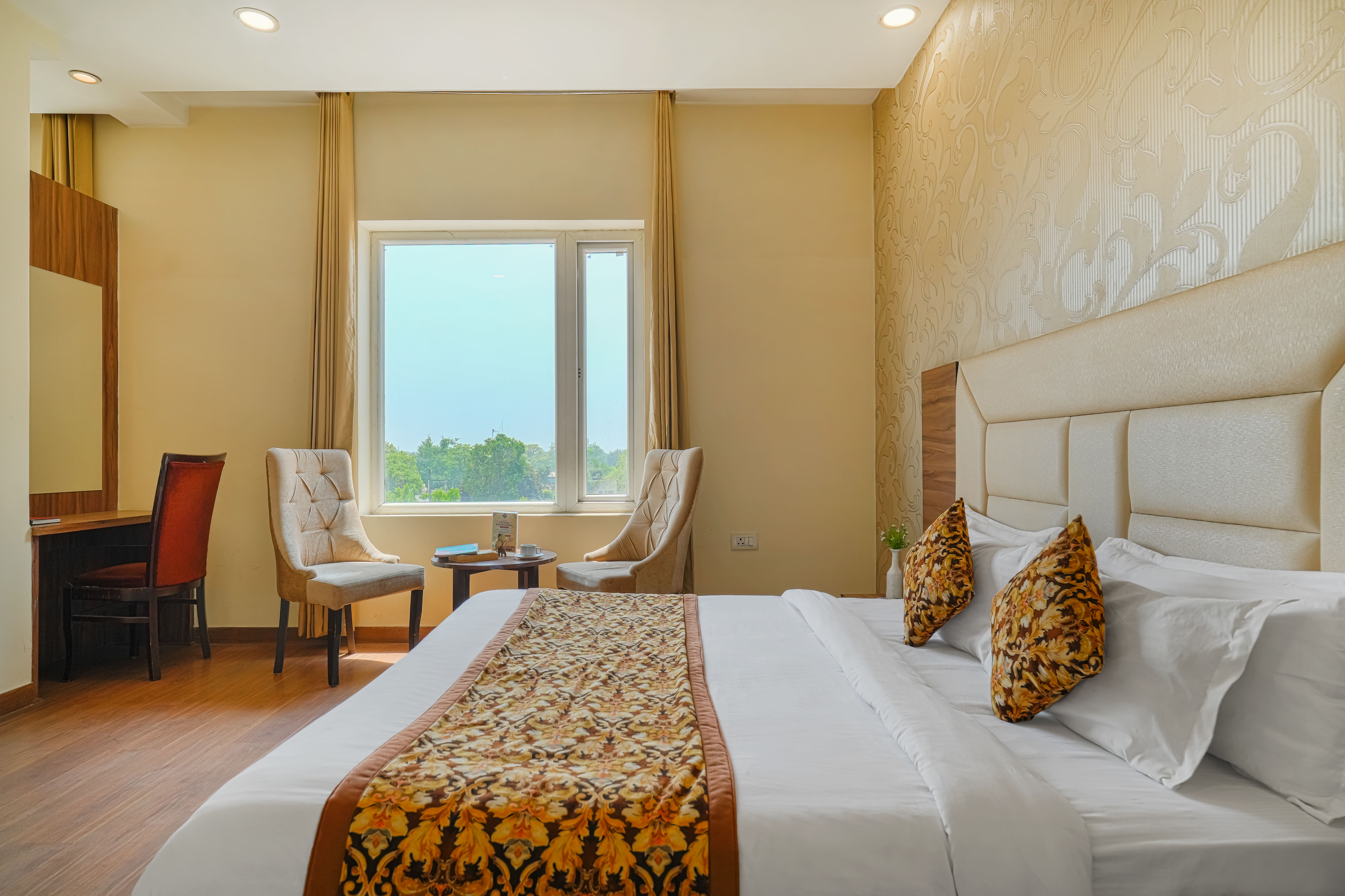 /images/pax-welcome-inn-amritsar/rooms/deluxe/deluxe-room4.jpg