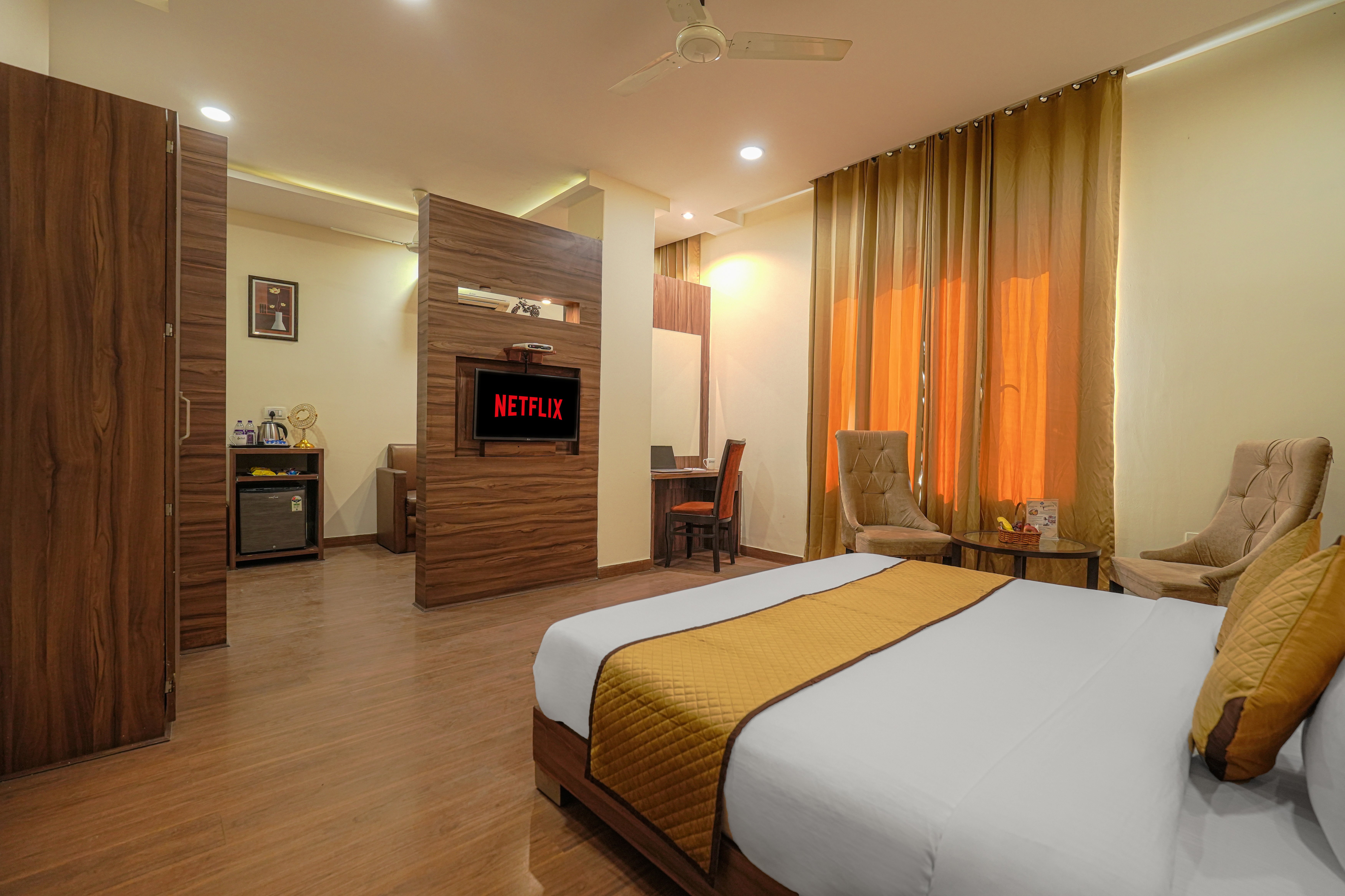 /images/pax-welcome-inn-amritsar/rooms/luxury-room/luxury-2.jpg
