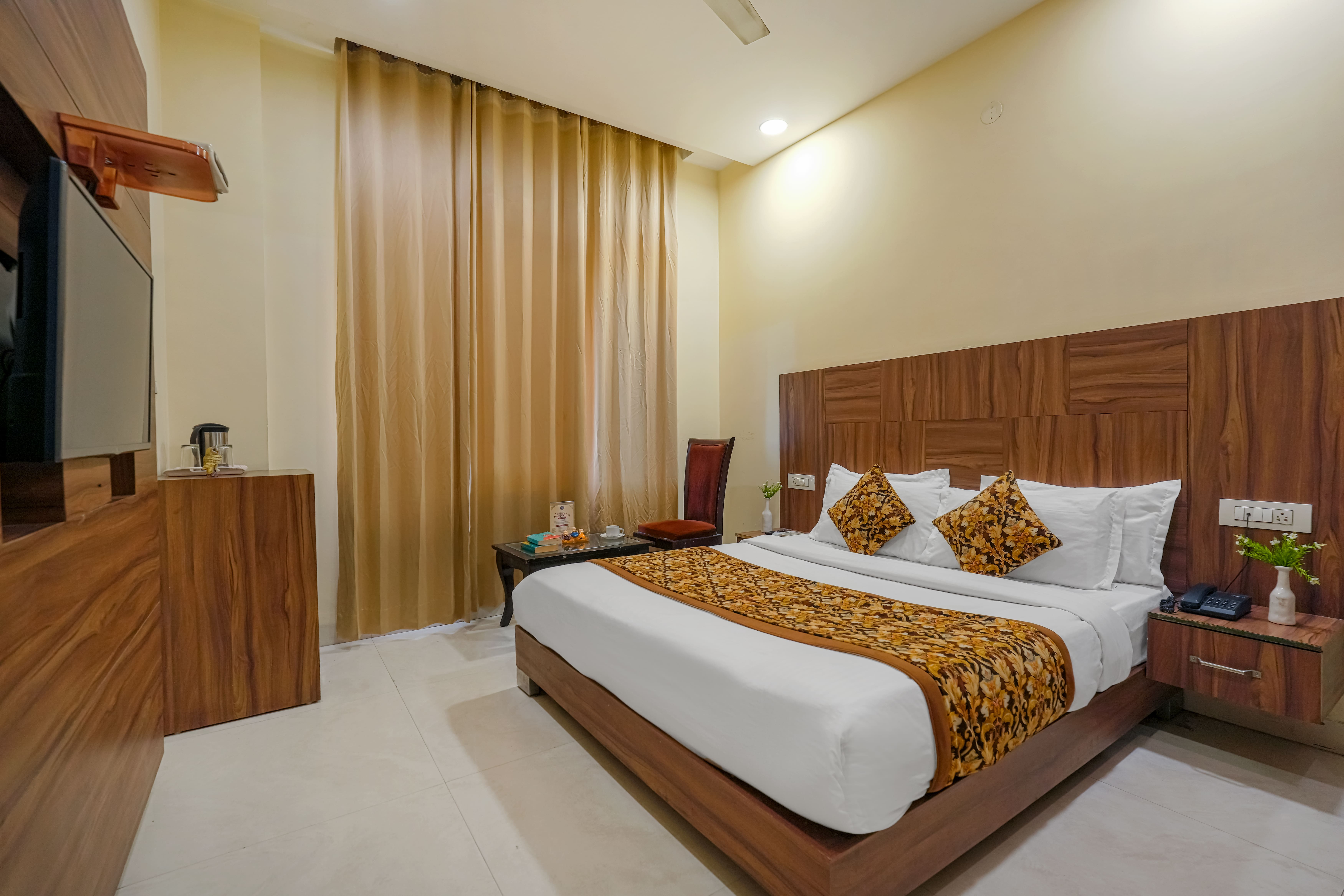 /images/pax-welcome-inn-amritsar/rooms/super-deluxe/super-deluxe4.jpg